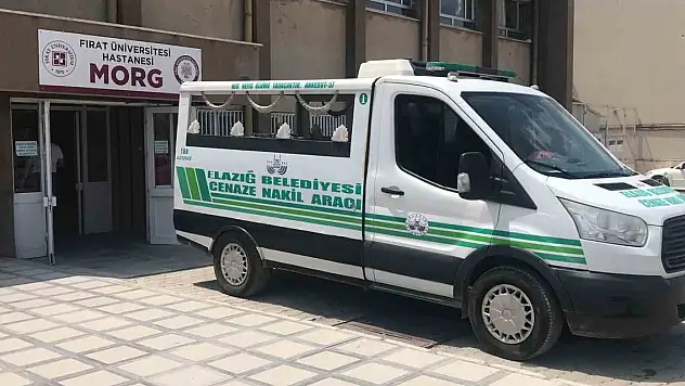 Arkadaşına yardıma gitmişti, çatıdan düşerek hayatını kaybetti