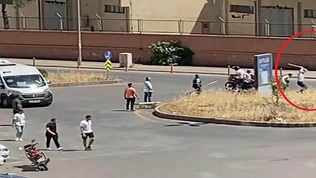 Otel çalışanları kağıt toplayan çocukları böyle darp etti