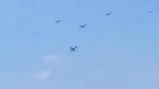 İki uçak havada çarpıştı: 1 ölü