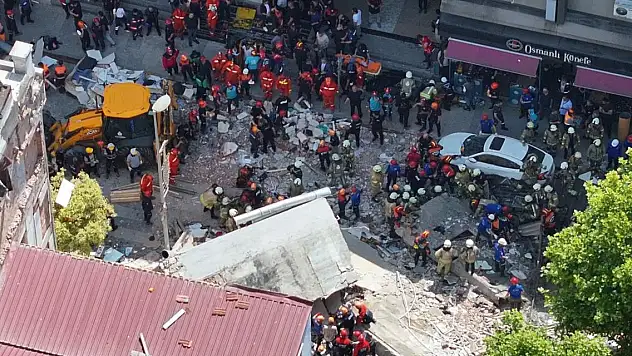 Küçükçekmece'de çöken binanın sahibi tutuklandı