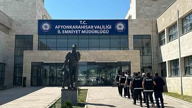 Silah kaçakçılarına yönelik operasyon: 7 gözaltı