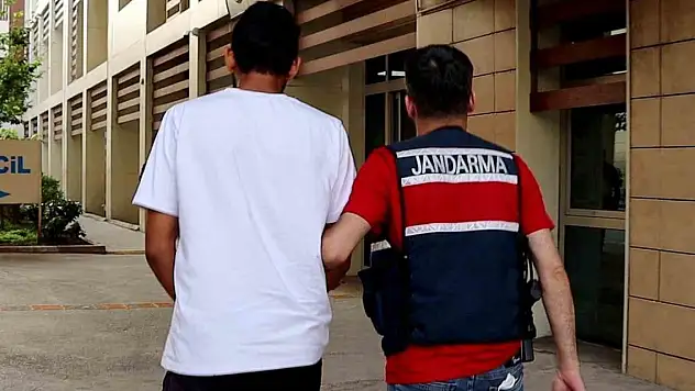 Mersin'de DEAŞ operasyonu: 3 gözaltı