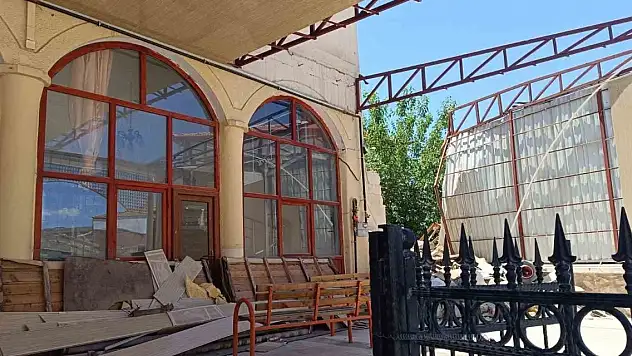 Malatya'da depremde hasar alan camide restore çalışmaları başladı