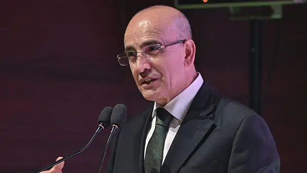 Bakan Şimşek: Döviz cinsinden KKM'de şirketlerin vergi avantajı yenilenmeyecek