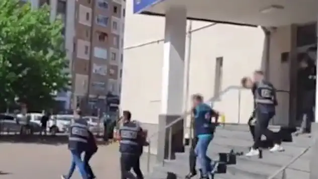 Aranan şahıslara 91 polis ile operasyon: 14 gözaltı