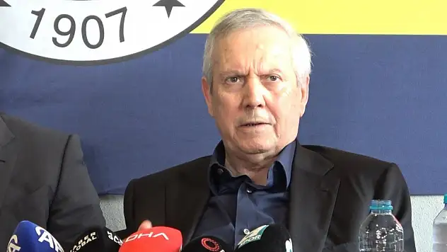 Stadı terk eden Fenerbahçe Başkan Adayı Aziz Yıldırım'dan açıklama