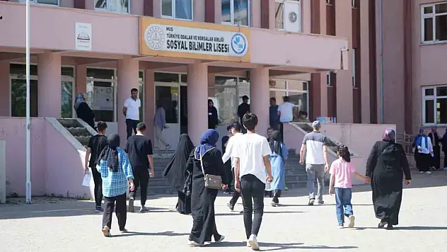 YKS'nin ikinci oturumu başladı