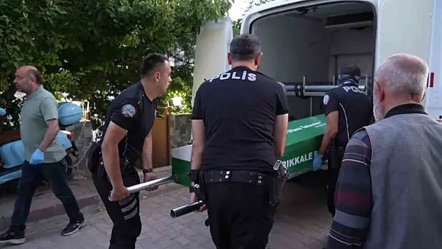 Yaşlı kadın evinde uğradığı saldırıda öldürüldü