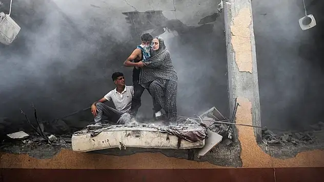 Gazze'de can kaybı 37 bin 266'ya yükseldi