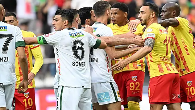 Konyaspor'dan ayrıldı, ilk işi bu oldu!