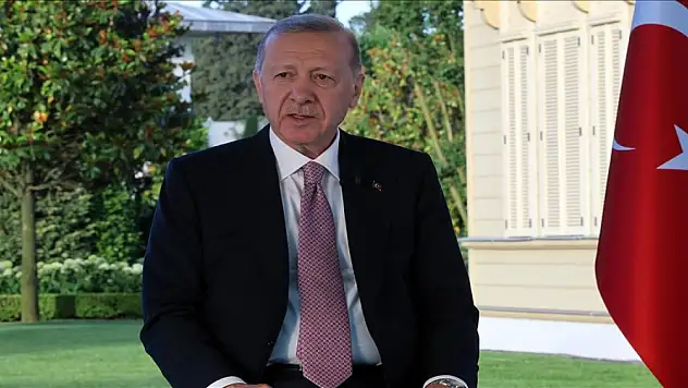 Cumhurbaşkanı Erdoğan: Ekonomi programımız meyvelerini veriyor