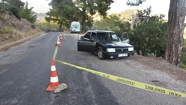 Öz oğlunu acımadan öldürdü