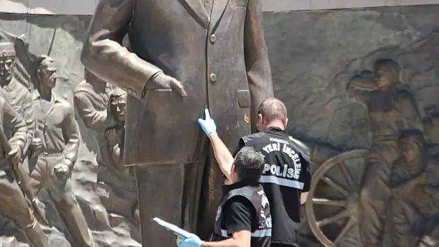 Atatürk heykeline yapılan saldırı ile ilgili açıklama