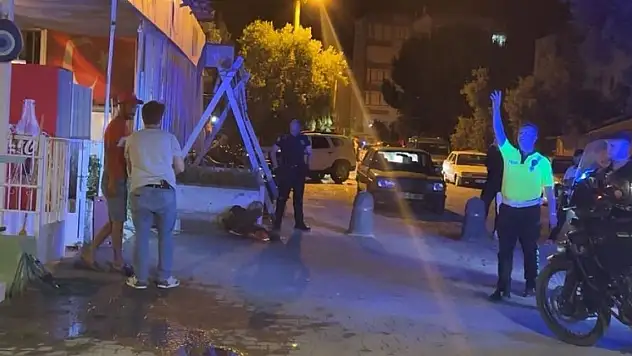 Durumu ağır... Erkek arkadaşı tarafından boynundan ve karnından bıçaklandı