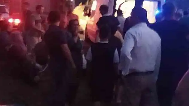 Adana'da otomobil uçurumdan yuvarlandı: 5 yaralı