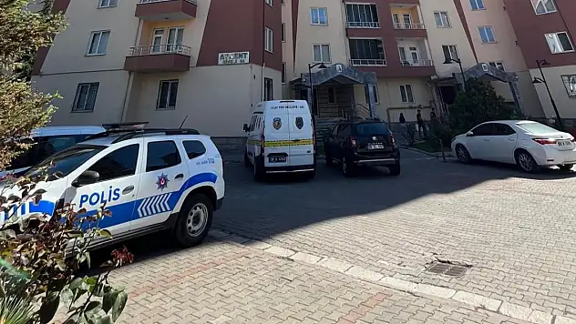 Kayseri'de 9'uncu kat penceresinden düşen çocuk ağır yaralandı