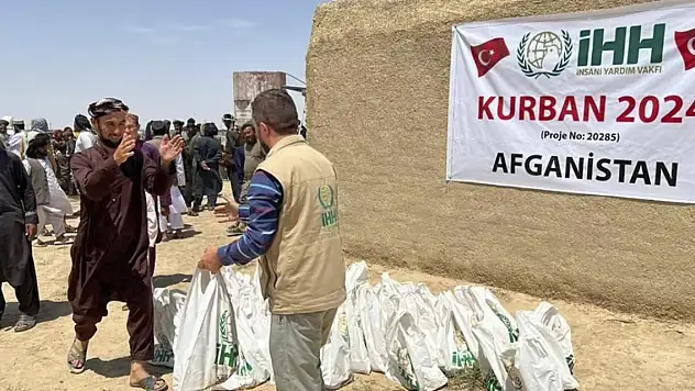 İHH 66 ülkede kurban eti dağıttı