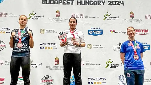 Konyalı kickbokscu dünya şampiyonu oldu