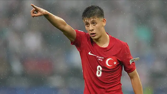 İspanyol basını Arda Güler'i övdü