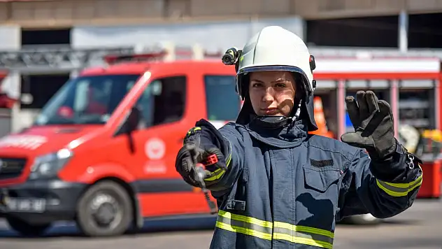 Havalar ısındı, Antalya'da vatandaşları korku sardı