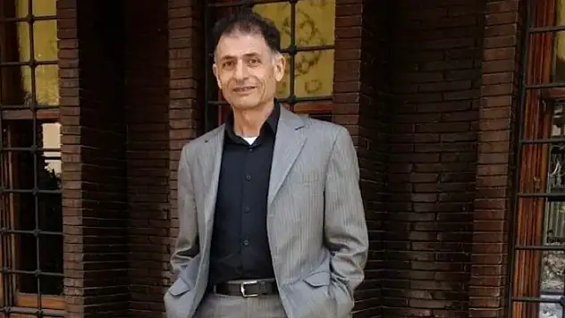 Önce eşini, sonra kendini vurdu