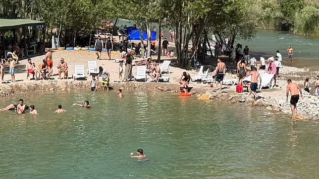 Bu ile nüfusun iki katına yakın turist geldi