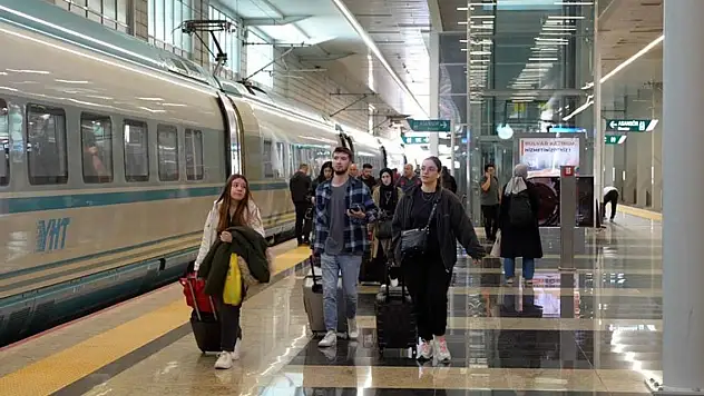 Bayram tatilinde demir yollarını kullananların sayısı açıklandı