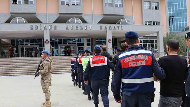 Yurt dışına kaçmaya çalışan 16 terör örgütü üyesi yakalandı