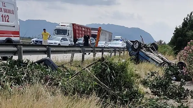 Adana'daki trafik kazası: 1 ölü, 4 yaralı