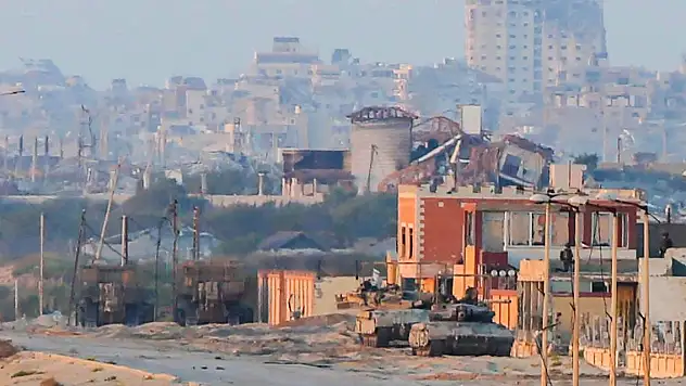 İsrail ordusu Refah'ın kuzeybatısında işgali genişletti