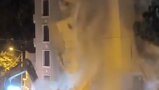 Gaziantep'te 6 katlı bina yıkım esnasında çöktü