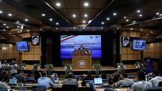 Son Dakika! İran'da cumhurbaşkanlığı seçimi ikinci tura kaldı