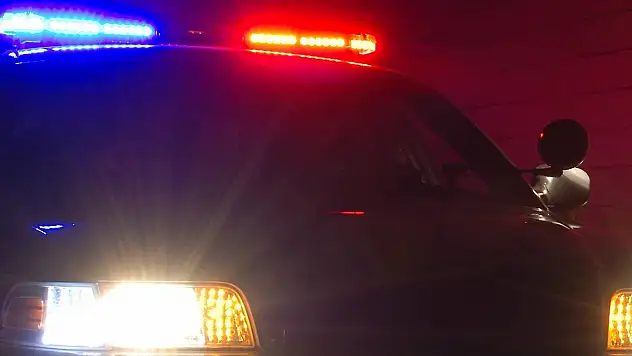 Asker eğlencesi bahanesiyle yolu kapatan 4 sürücü yakalandı