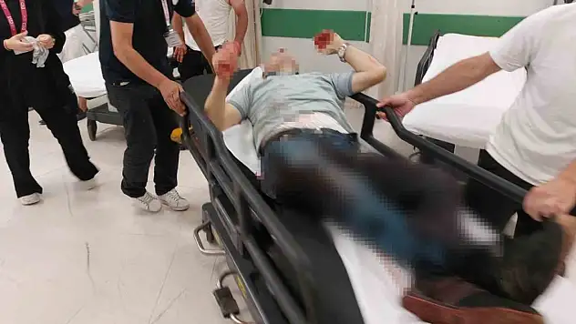 Düğünde kazara kendini vurdu