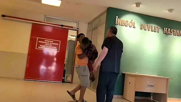 Oyun oynarken 10 yaşındaki çocuğun göğsüne bıçak saplandı