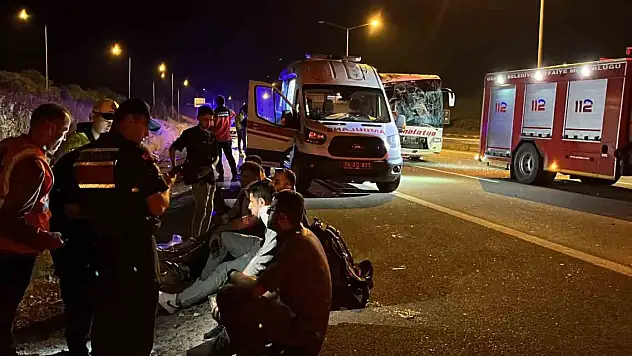 TEM'in Bolu geçişinde 2 yolcu otobüsü çarpıştı: 15 yaralı