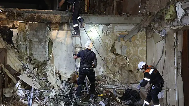 Rusya, Dnipro kentini vurdu: 2 ölü, 12 yaralı