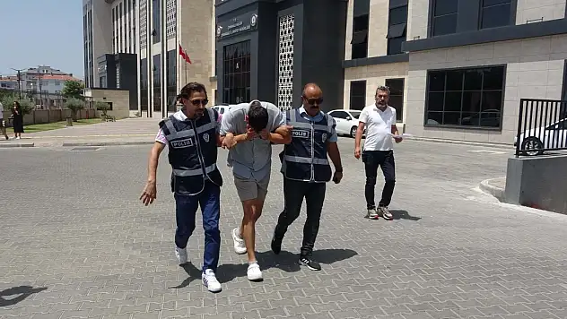 Tartıştıkları kahvehaneciyi bıçakla öldürdüler 3 kardeş adliyede