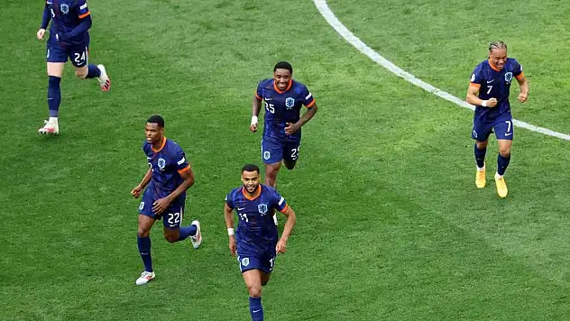 Hollanda, EURO 2024'te çeyrek finalde