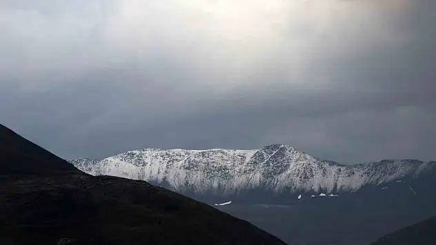 Temmuz ayında kar yağdı
