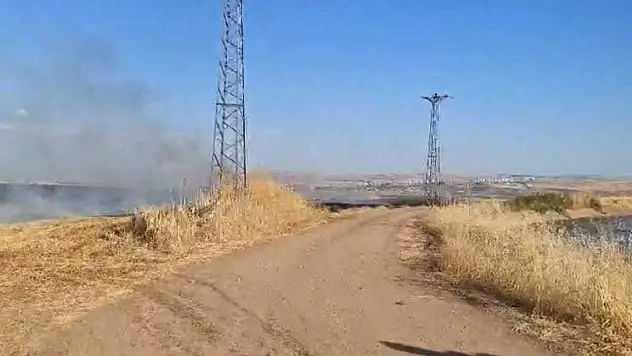 Anız yangınında 50 dönüm arazi zarar gördü