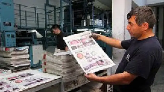 Muhalifler seslerini gazeteyle duyuruyor