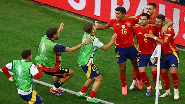 Almanya'dan veda, İspanya'dan merhaba