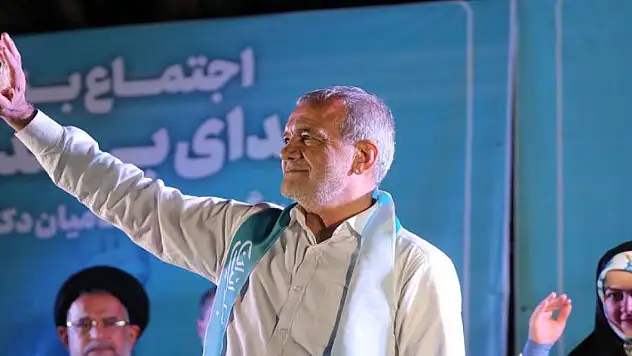 İran'da seçimin galibi Mesud Pezeşkiyan!