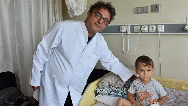 Milyonda 1 görülen vakaydı, ameliyatla sağlığına kavuştu