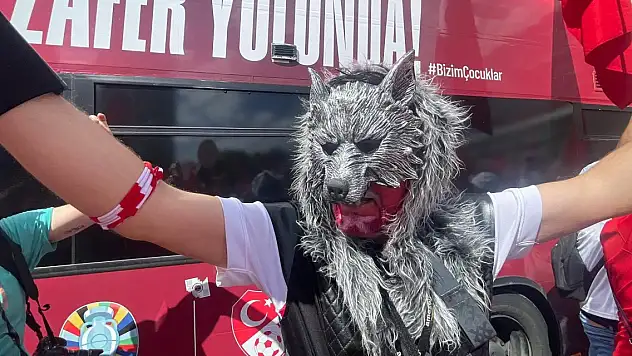 Berlin'de Türk taraftarlar heyecanı zirveye taşıdı