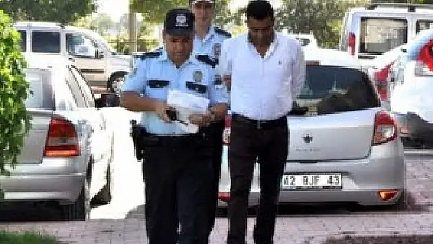 Polise kafa atan şahıs serbest bırakıldı
