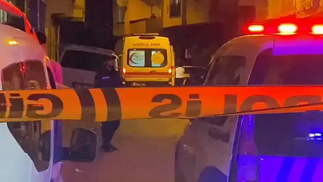 Kapısına dayanan damadını öldürdü