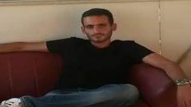 Kız arkadaşıyla görüşen kişiyi öldürüp, cesedin başında polisi bekledi