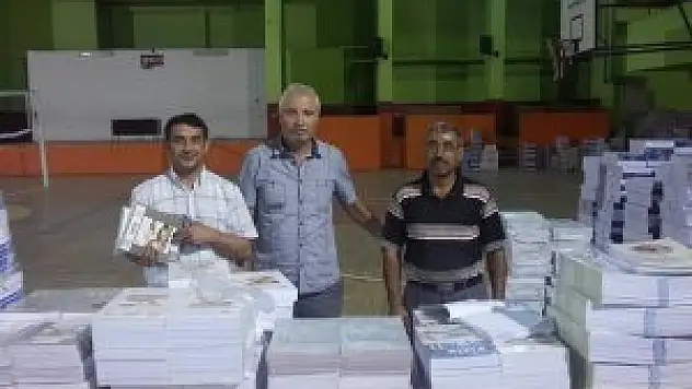 Kulu İlçe Milli Eğitim Müdürlüğü kitap dağıtımına başladı